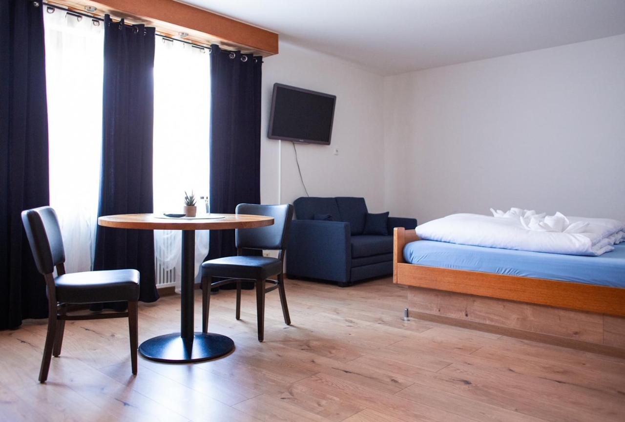 Waldhotel Koenig Von Rom Waldesch Exterior photo
